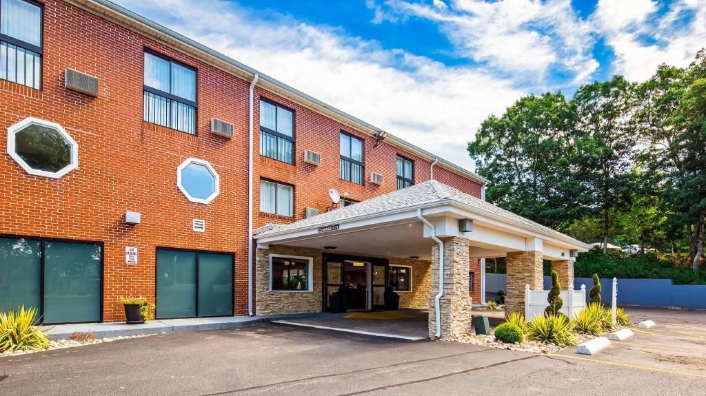 Picture of Best Western Cape Cod Hotel