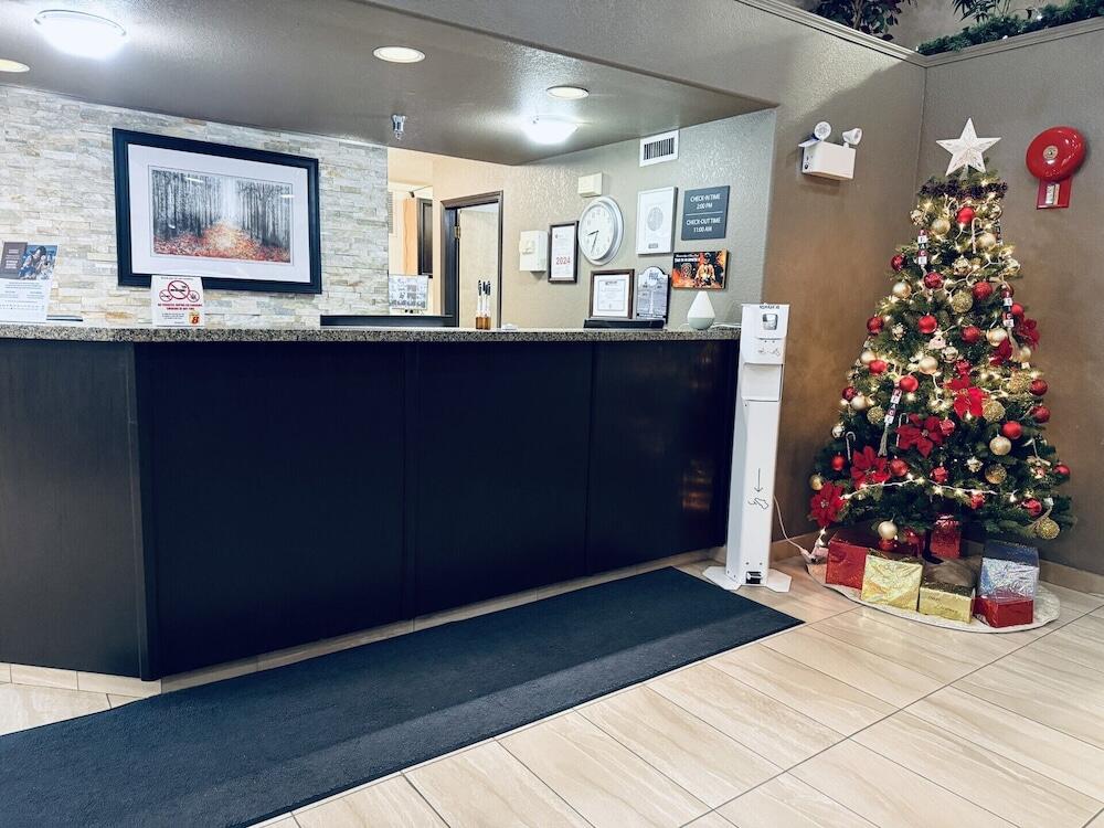 Picture of Super 8 by Wyndham Dawson Creek
