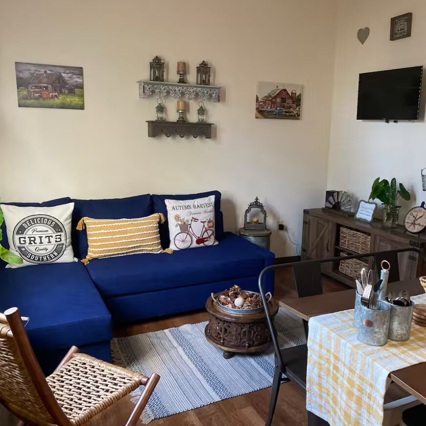 Picture of 2BD/1BA Entire Guesthouse | Farm Keys Experience
