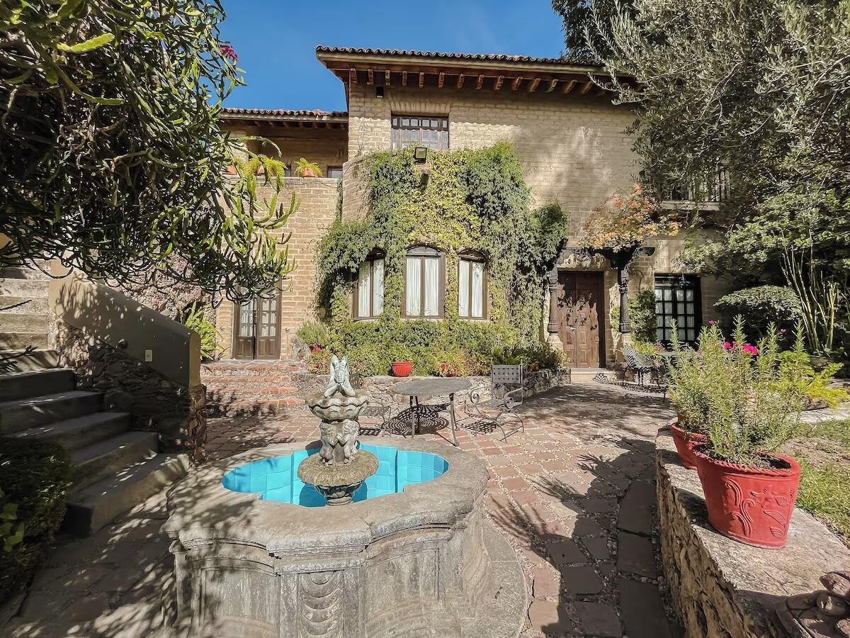 Picture of Hotel Casa Liza