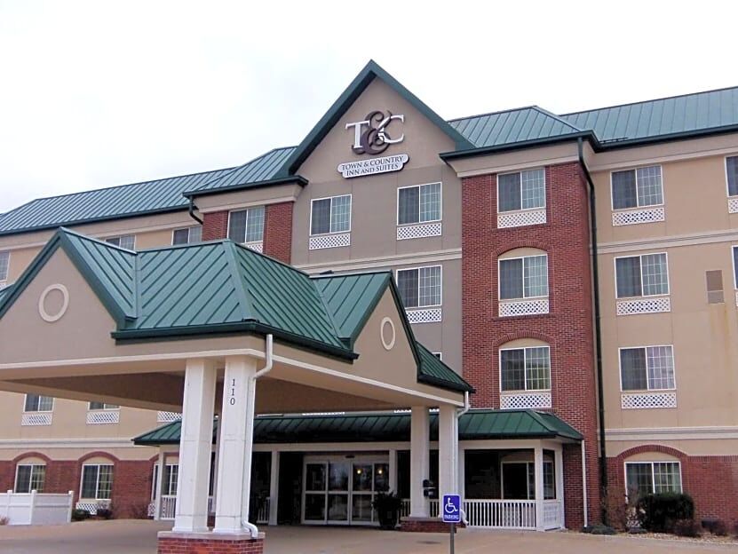 Picture of Town & Country Inn and Suites