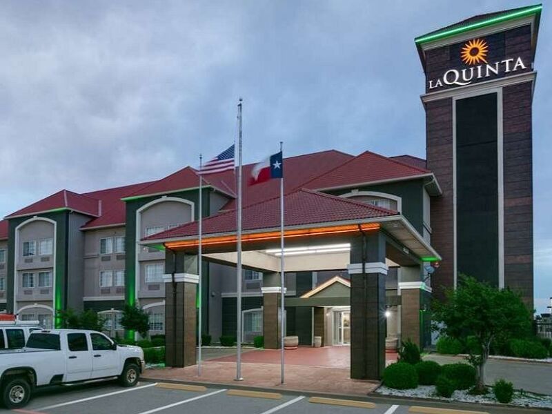 Picture of La Quinta Inn & Suites by Wyndham Weatherford