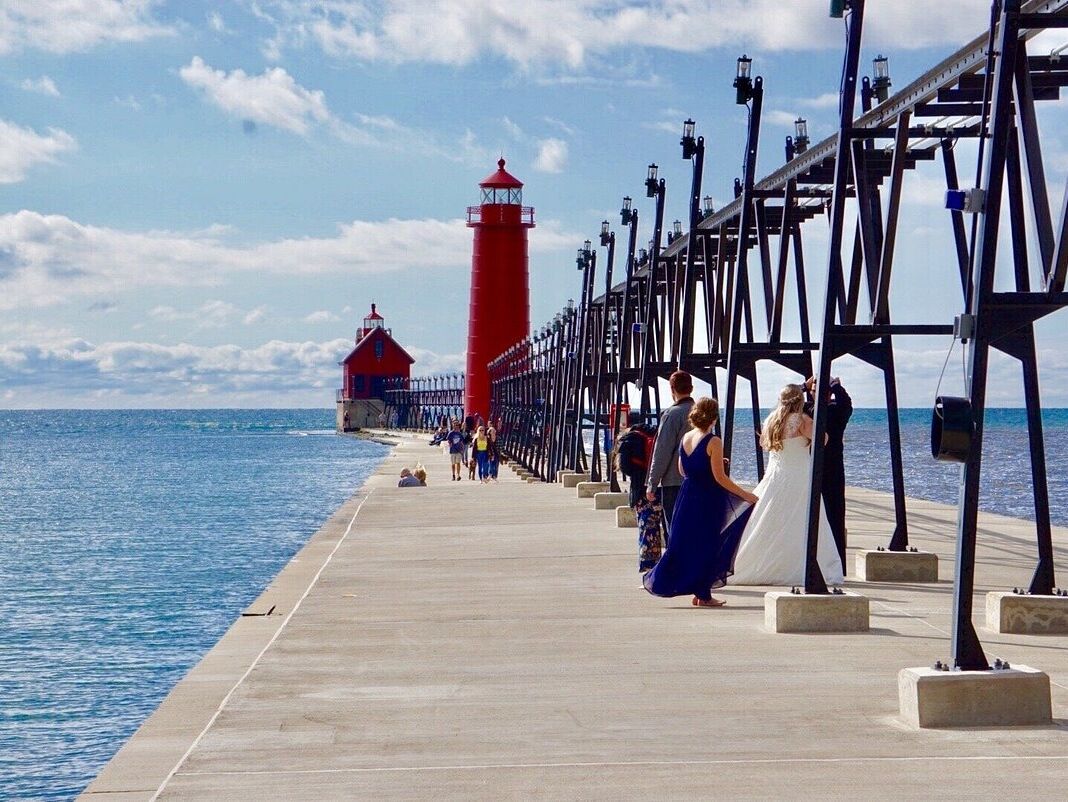 Picture of Grand Haven South Pierhead Outer Lighthouse