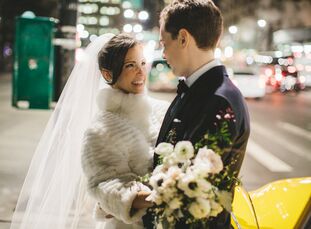 Erica Volpe (28 and works in health care public relations) and Mike Compton (33 and works in investments) channeled The Beekman’s inherent old-world g