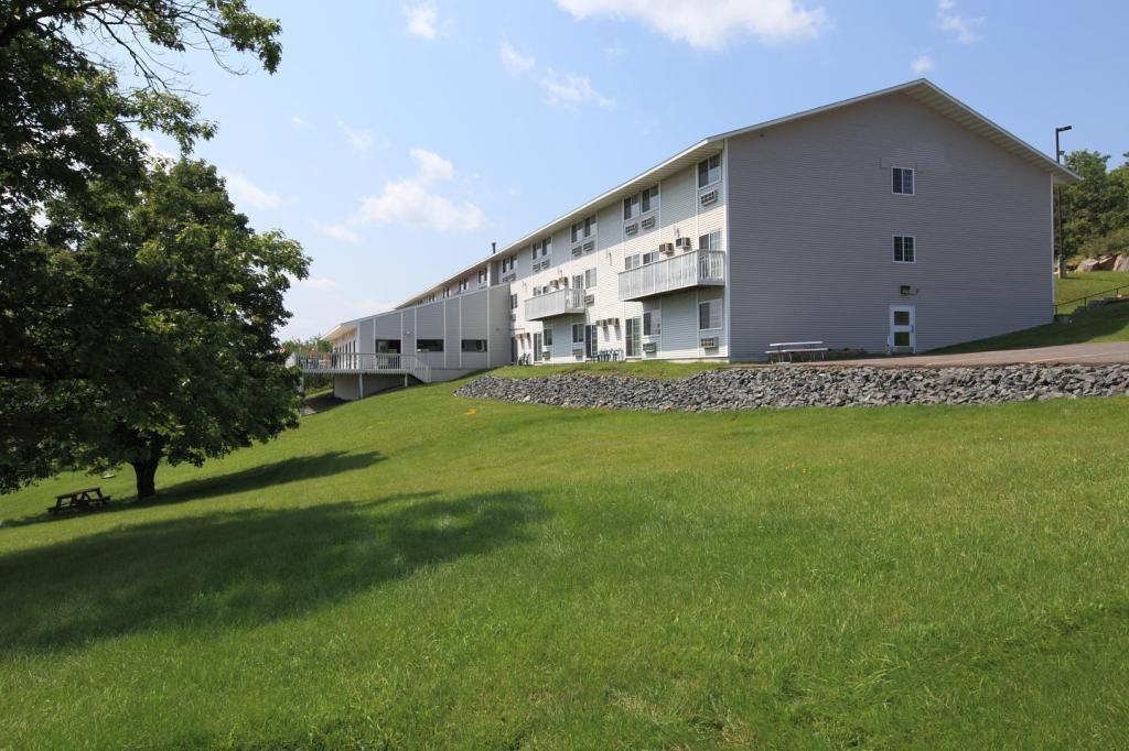 Picture of Americas Best Value Inn Duluth Spirit Mountain