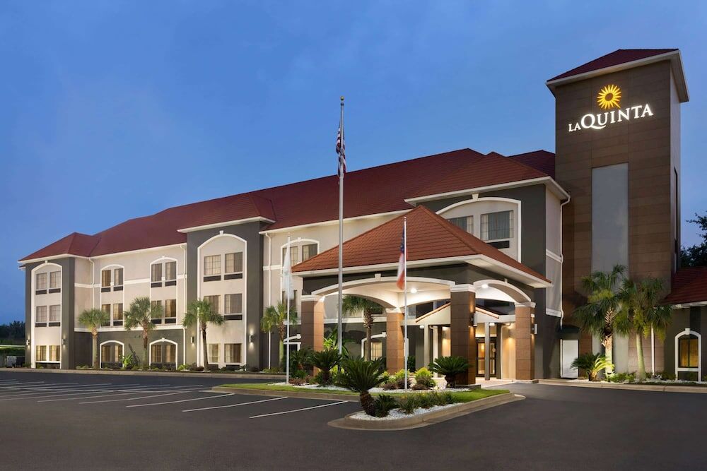 Picture of La Quinta Inn & Suites by Wyndham Dublin