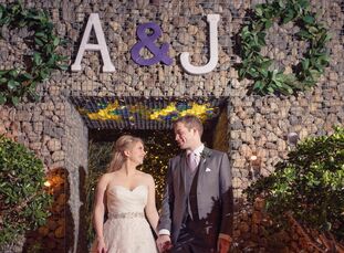 Jon Roselle (27 and a professional management consultant) and Ali Kahn (25 and a professional accountant) met performing in musicals together at the U