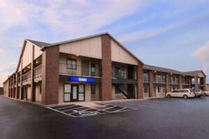 Picture of Travelodge by Wyndham Wellington KS