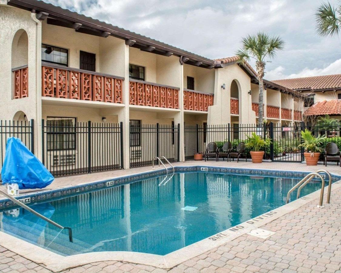 Picture of Clarion Pointe Tampa - Brandon near Casino