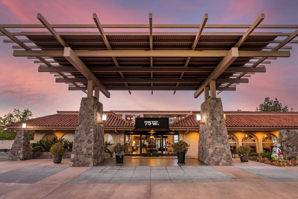 Picture of Best Western Plus Thousand Oaks Inn