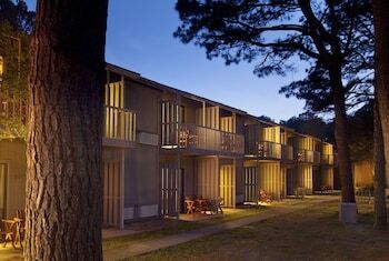 Picture of Refuge Inn