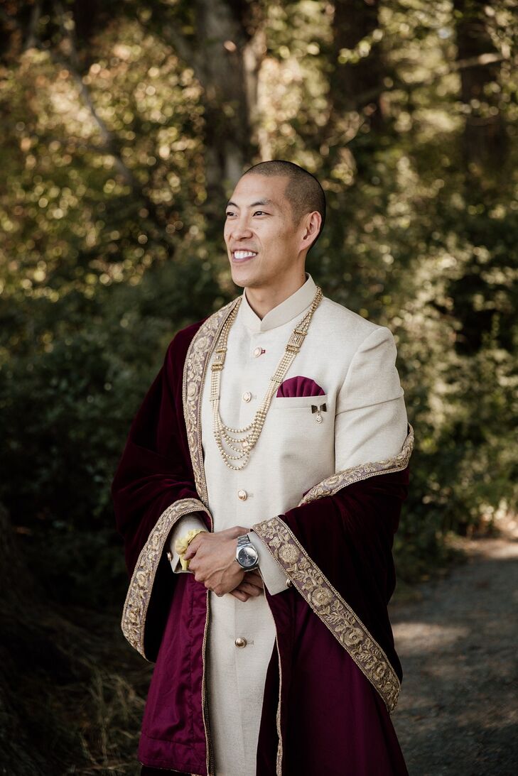 Elegant Groom with Traditional Hindu Sherwani