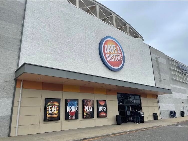 Picture of Dave & Buster's Westbury
