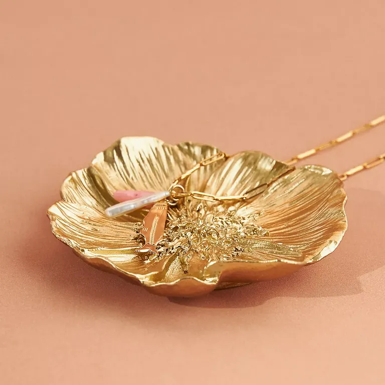 Gold flower engagement ring dish