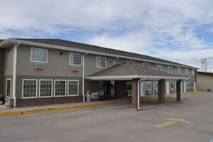 Picture of Boarders Inn & Suites by Cobblestone Hotels – Broken Bow