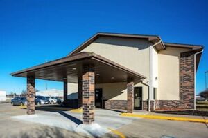 Picture of Quality Inn Galesburg near US Highway 34&I 74