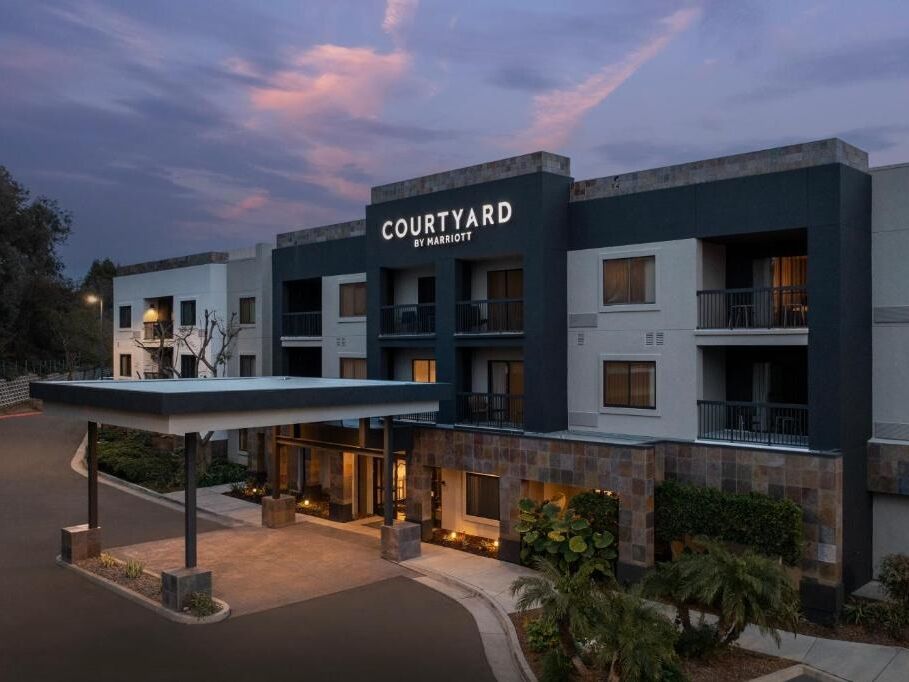 Picture of Courtyard San Diego Carlsbad