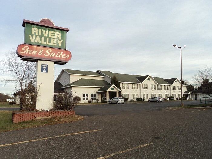 Picture of River Valley Inn & Suites