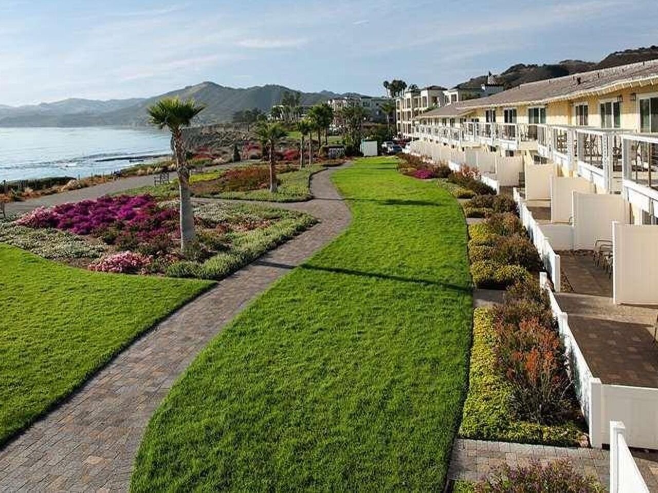 Picture of Spyglass Inn