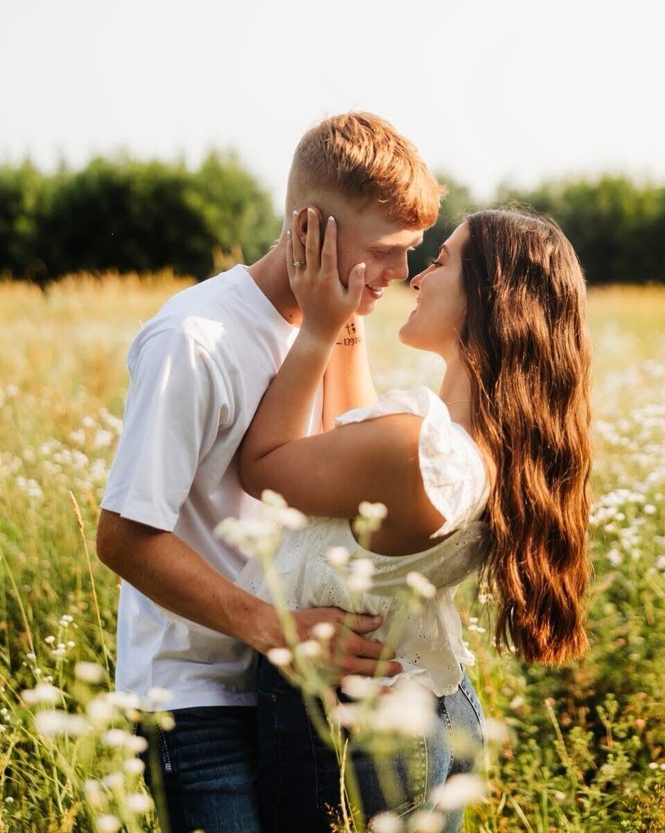 Hailey Thomson and Ian Grosskopf's Wedding Website - The Knot