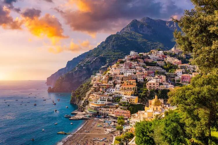 Picture of Visit Positano's town