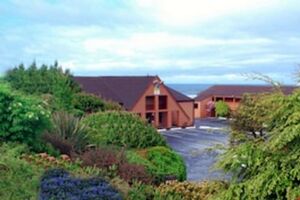 Picture of SureStay Plus Hotel by Best Western Gold Beach