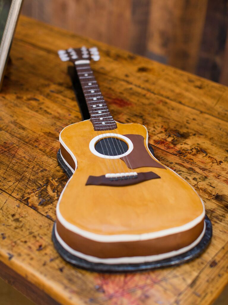Guitar groom's cake.