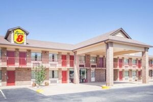 Picture of Super 8 by Wyndham Clinton