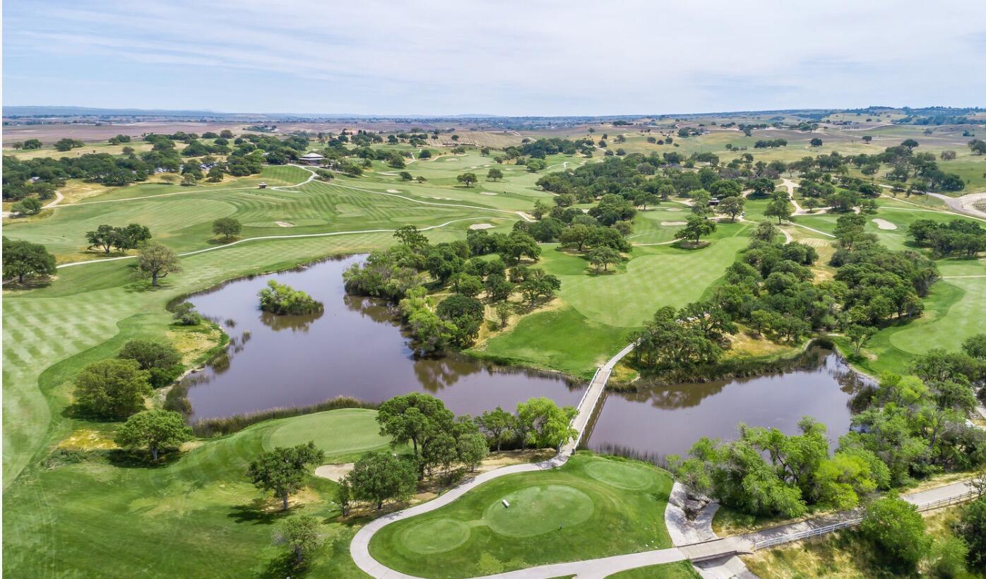 Picture of Hunter Ranch Golf Course and Restaurant