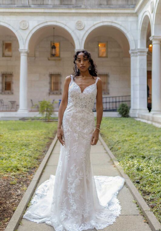 Essense of Australia D3695 Fit-and-Flare Wedding Dress - 4