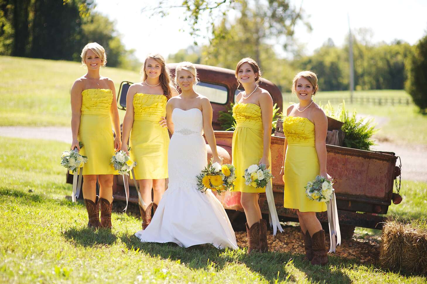 beautiful bridesmaid dresses pink Sexy Bridesmaid Dress,V Neck Bridesmaid Dresses,Cap Sleeve Short Bride main image 1