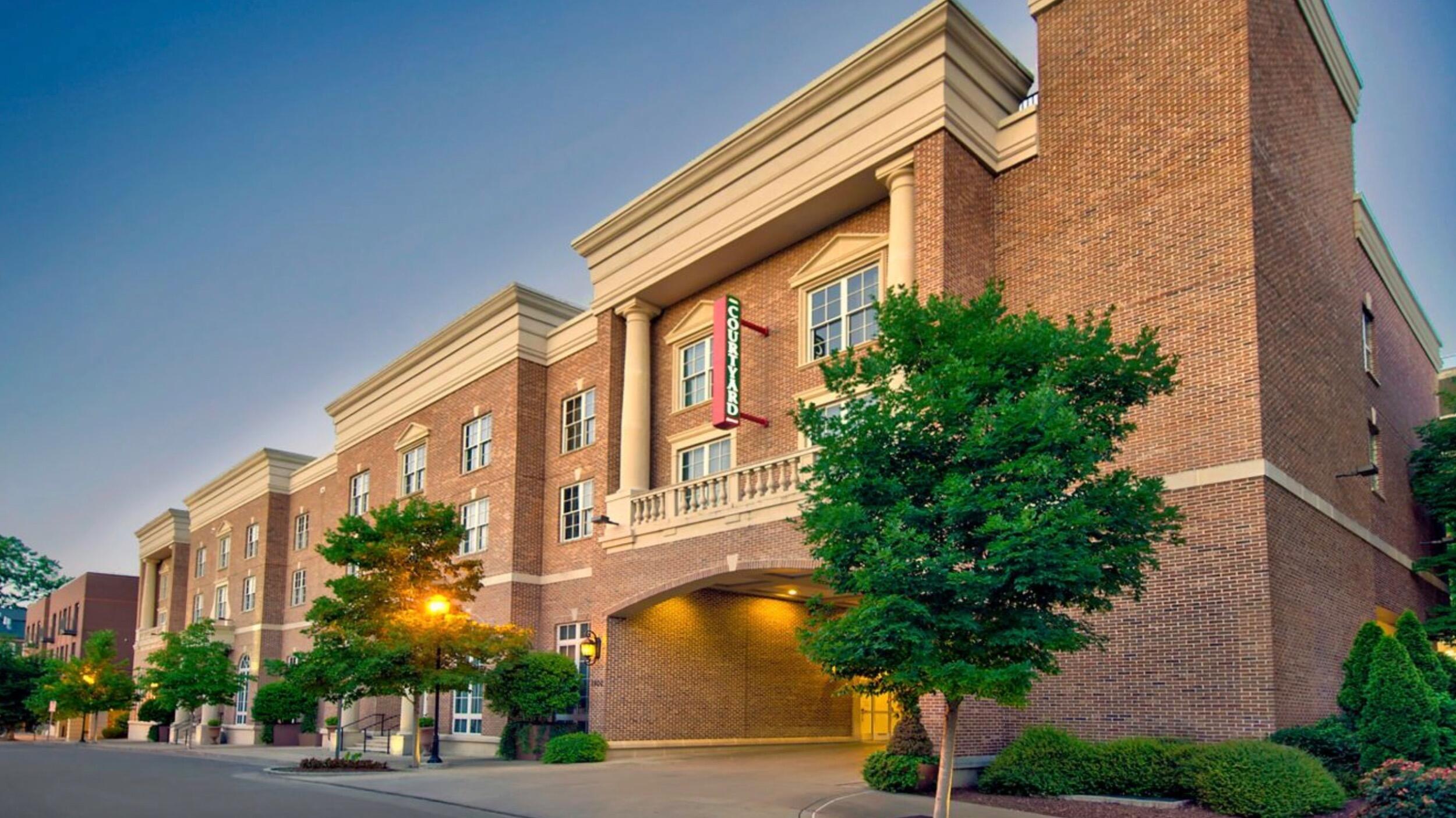 Picture of Courtyard by Marriott Nashville Green Hills