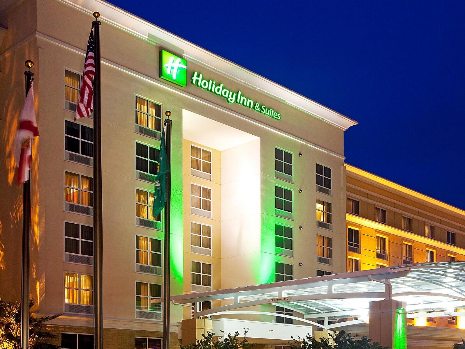 Picture of Holiday Inn and Suites