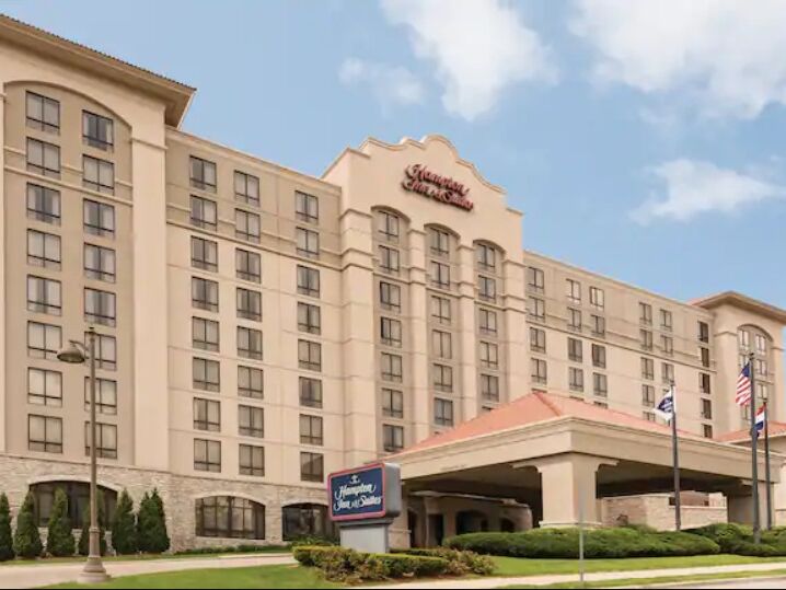 Picture of Hampton Inn & Suites Kansas City-Country Club Plaza