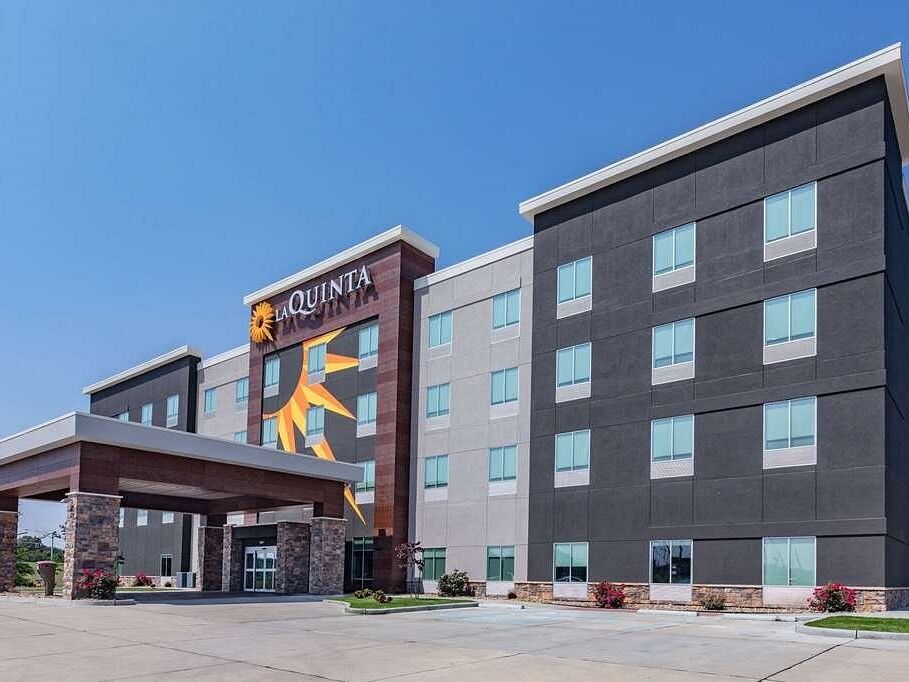 Picture of La Quinta Inn & Suites by Wyndham Jackson/Cape Girardeau