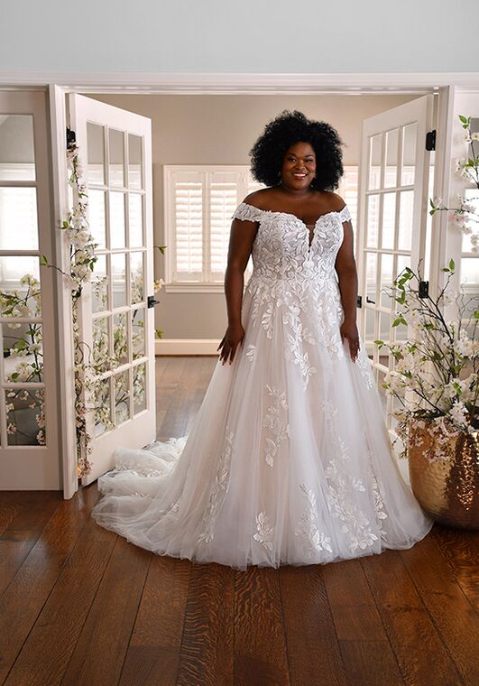Essense of Australia D3314 plus Ball Gown Wedding Dress - 4
