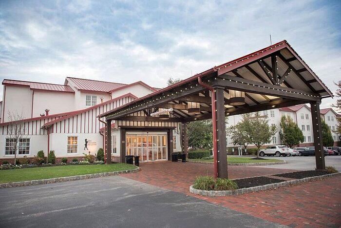 Picture of Normandy Farm Hotel & Conference Center