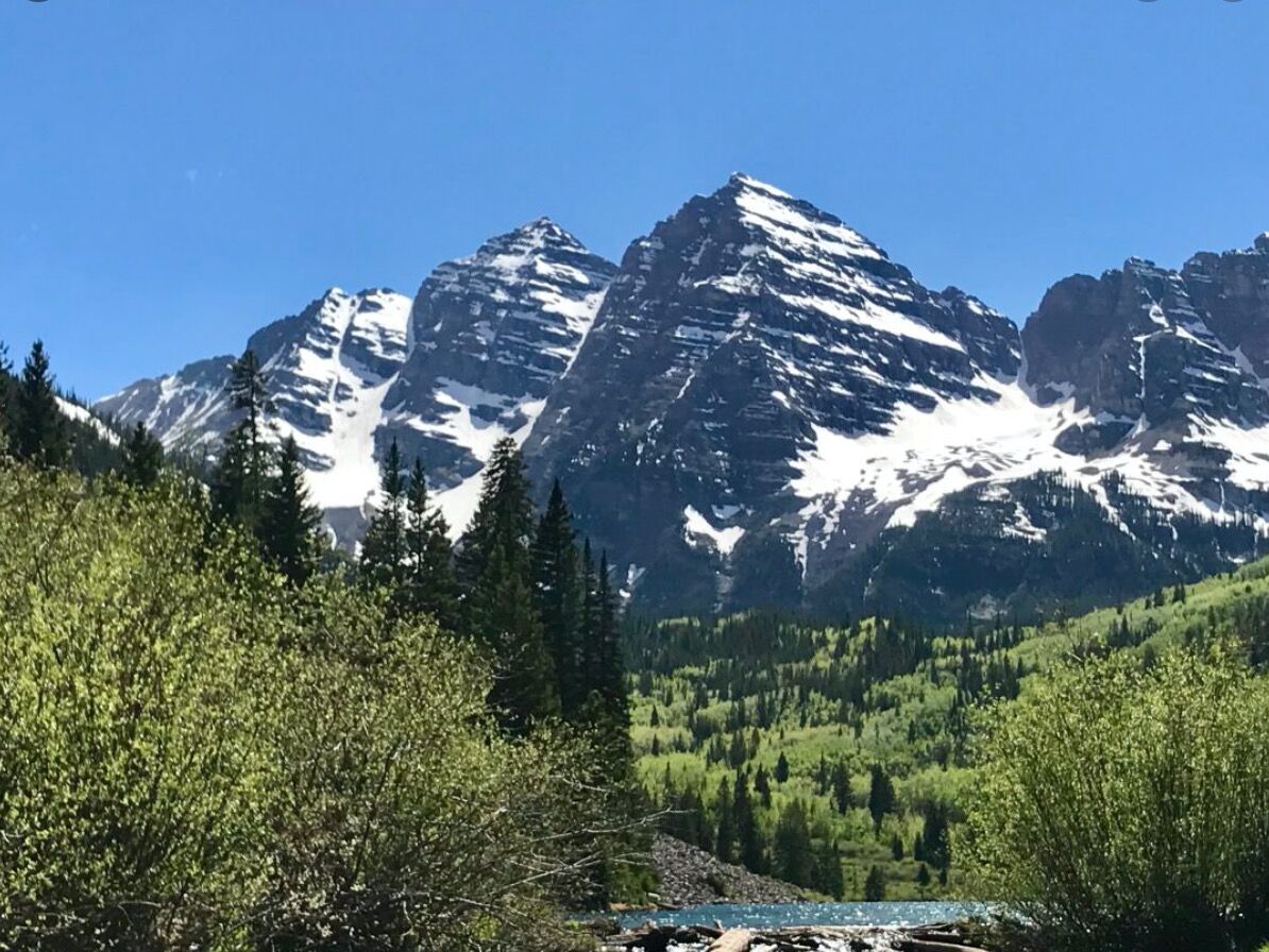 Picture of Maroon Bells