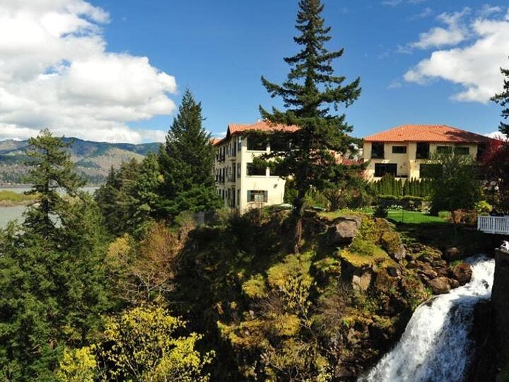 Picture of Columbia Cliff Villas Hotel