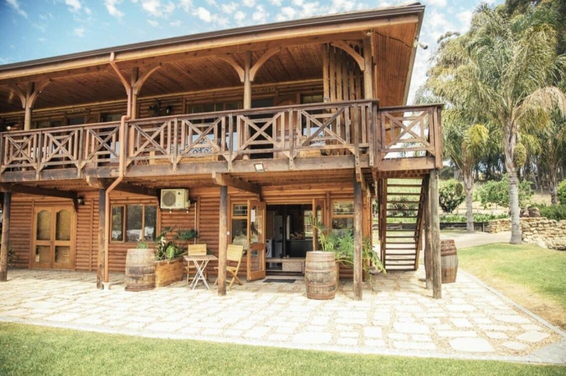 Picture of The Log Cabin Lodge
