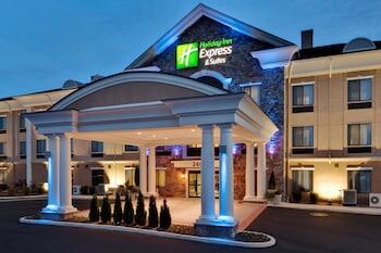 Picture of Holiday Inn Express & Suites Warminster - Horsham