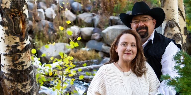 Clarissa & Steele Home Page Banner