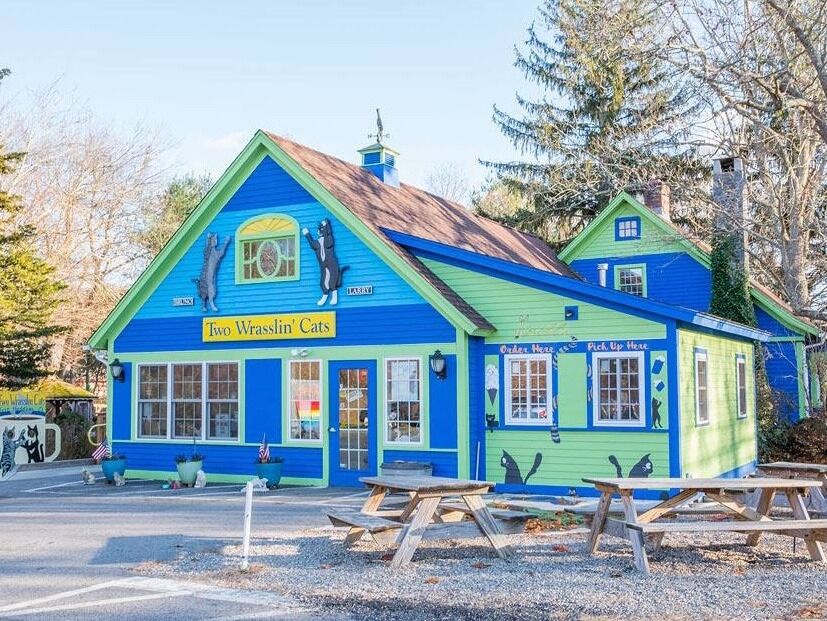 Picture of Two Wrasslin' Cats Coffee House & Cafe