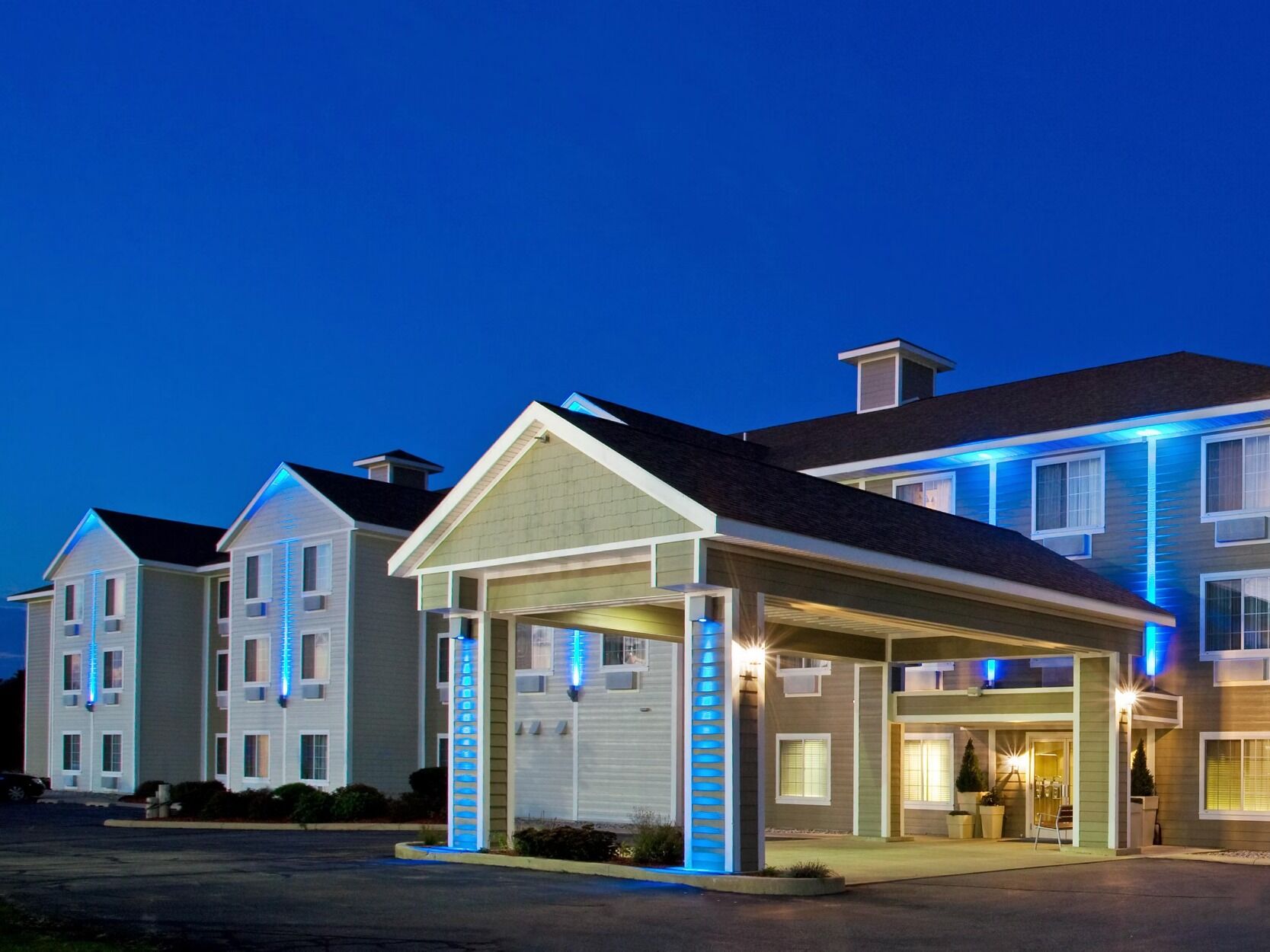 Picture of Holiday Inn Express & Suites New Buffalo, MI