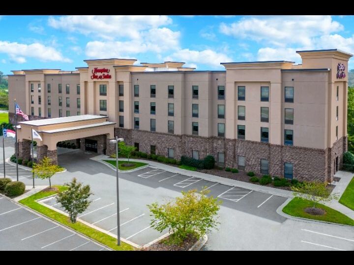 Picture of Hampton Inn and Suites-Winston-Salem/University Area NC
