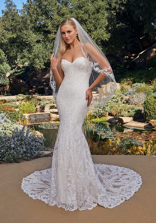 Casablanca Bridal Style 2525 Zelda Fit-and-Flare Wedding Dress - 6