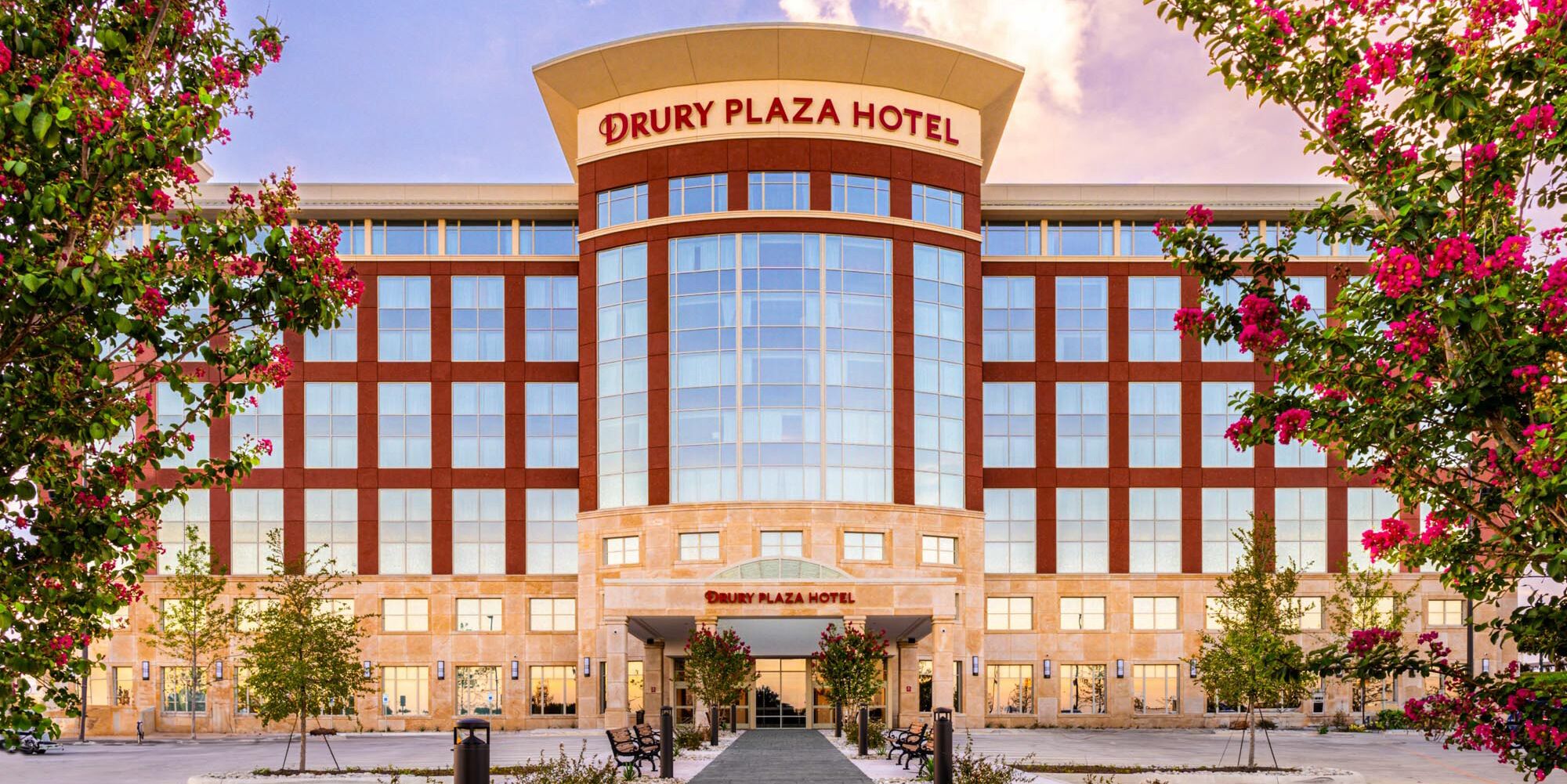 Picture of Drury Plaza Hotel Dallas Arlington