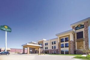 Picture of La Quinta Inn & Suites by Wyndham Pampa