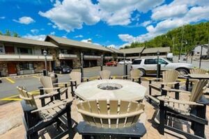 Picture of Howard Johnson by Wyndham Downtown Gatlinburg