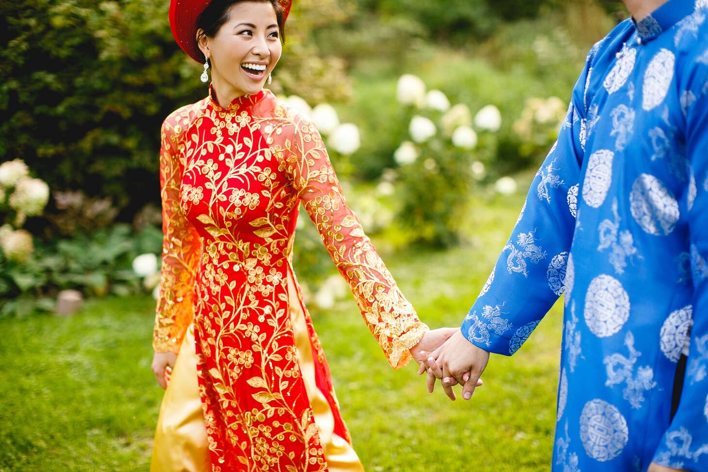 Traditional Vietnamese Wedding Attire